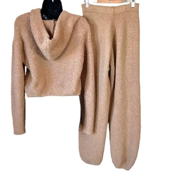 SKIMS Teddy Collection Jogger Set - Picture 16 of 16